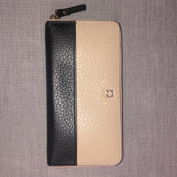 Kate Spade ZIP Wallet - Picture 1 of 3